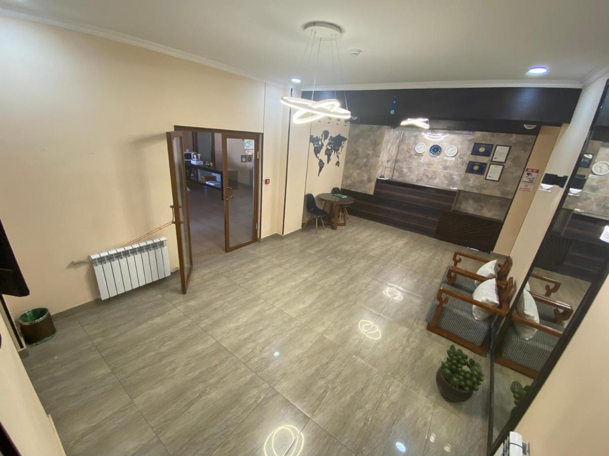 Azimut Hotell Rybatjje Exteriör bild